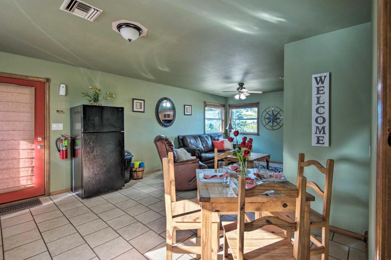 Broken Bow Cottage With Deck, Hot Tub And Fire Pit! 외부 사진