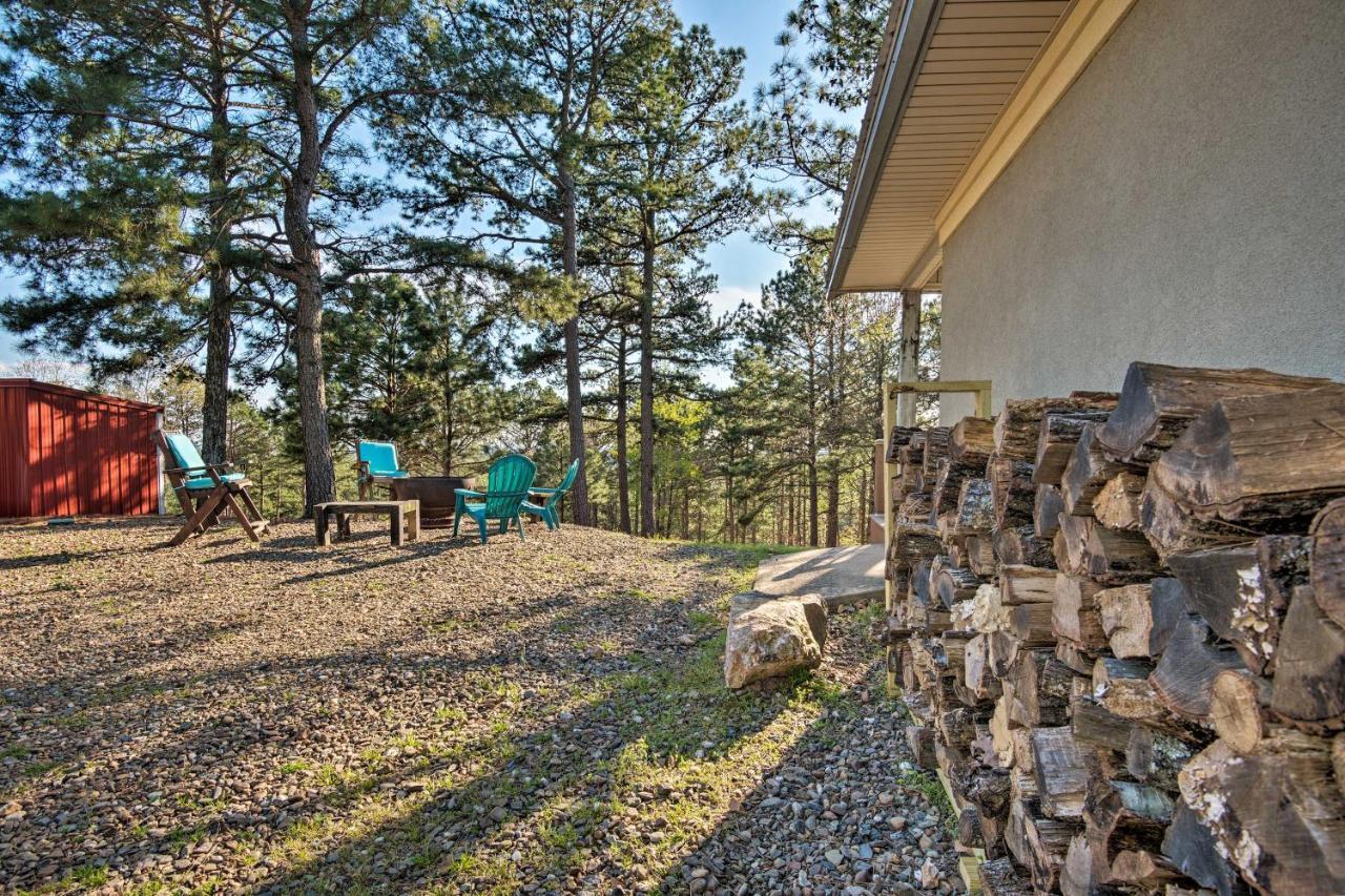 Broken Bow Cottage With Deck, Hot Tub And Fire Pit! 외부 사진