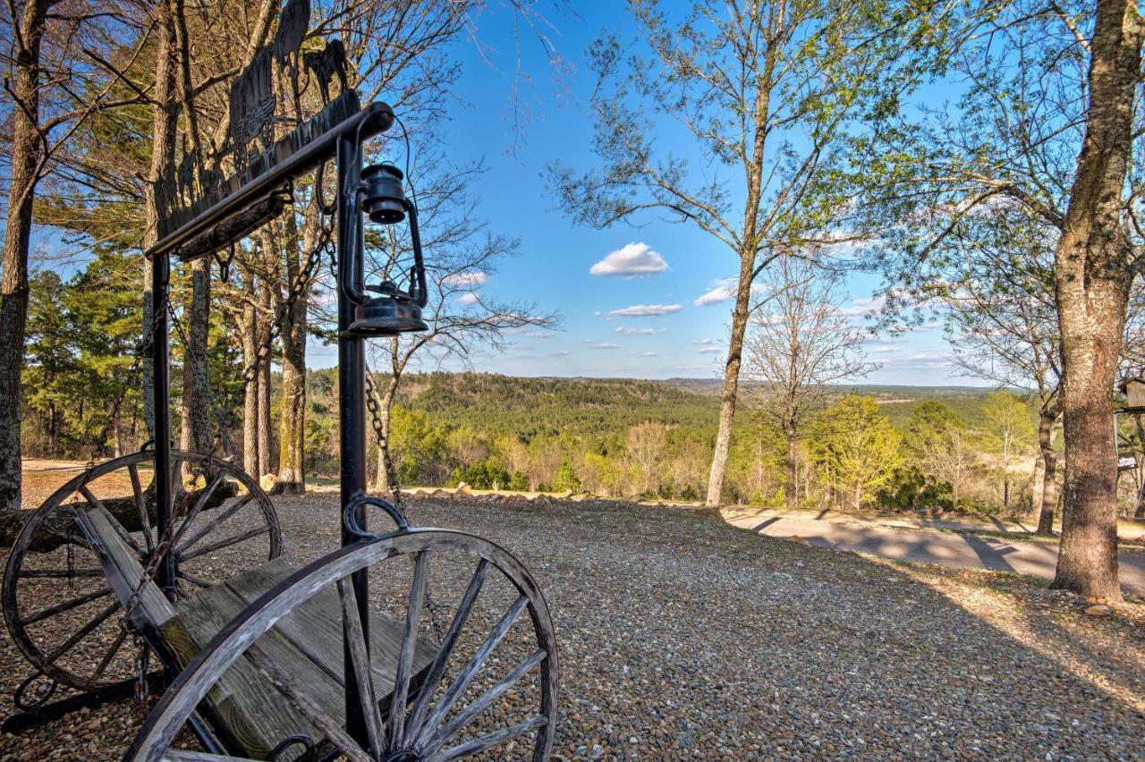 Broken Bow Cottage With Deck, Hot Tub And Fire Pit! 외부 사진